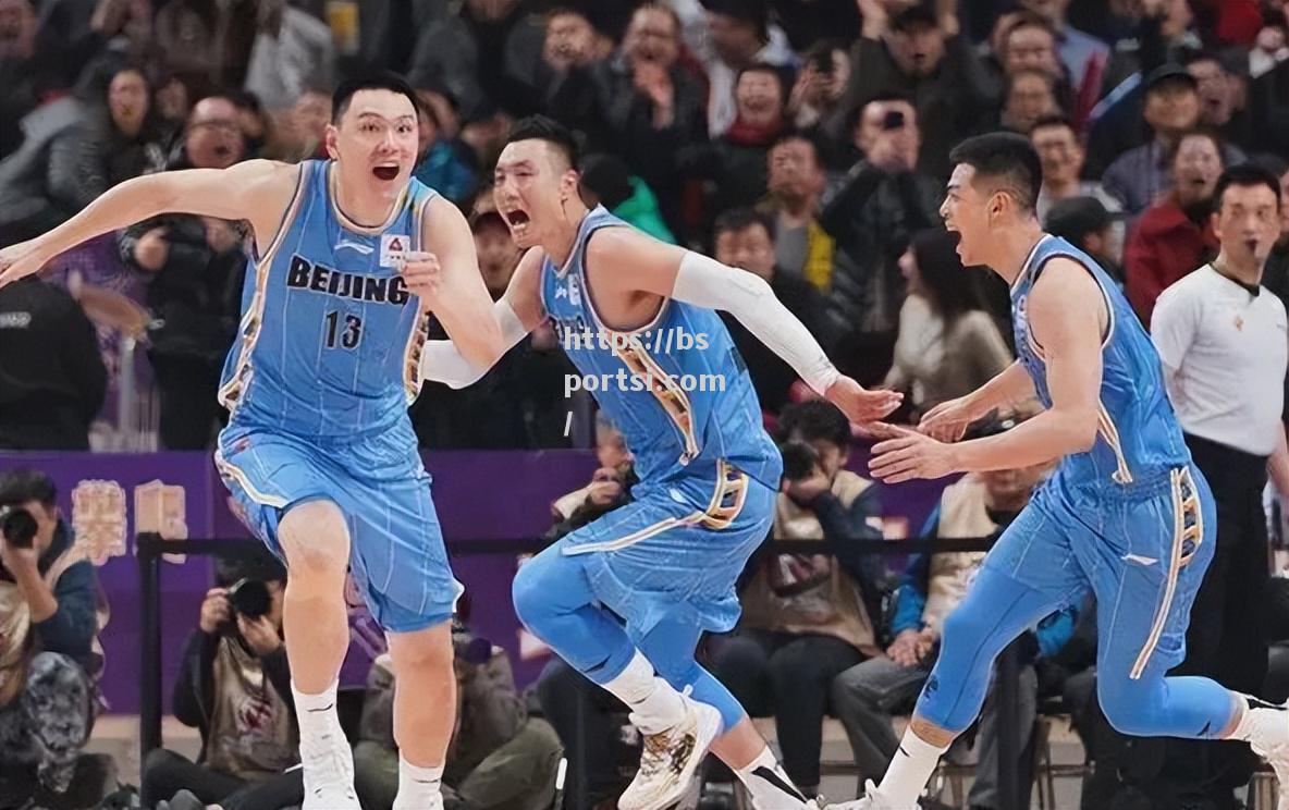 bsports体育-战术调整带来突破，球队表现有所提升