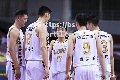 bsports体育-湖南男篮喜迎胜利，展现团队凝聚力